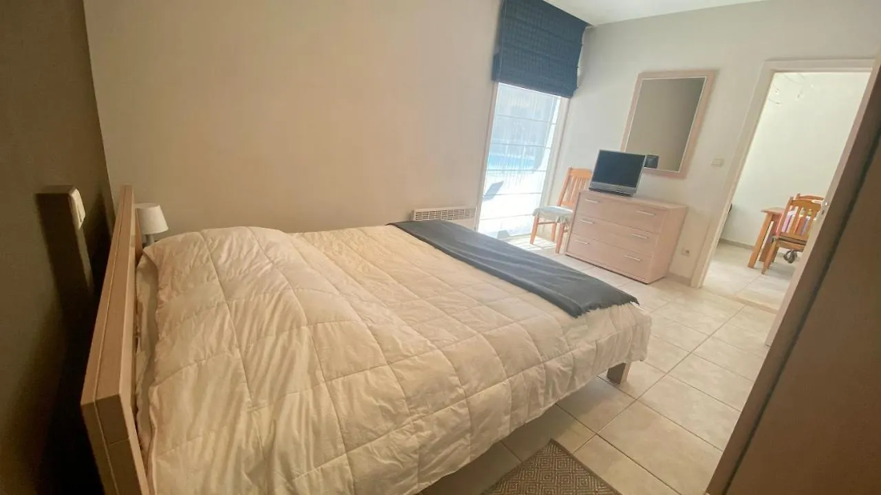 Deluxe Apartment With Shared Pool Oostende